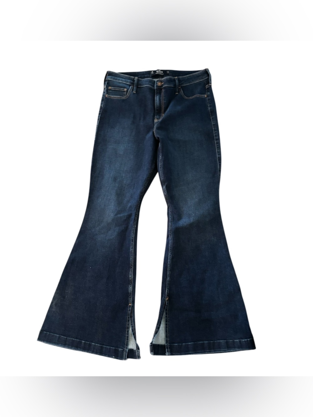 Hollister women’s size 15R NEW WITHOUT TAGS